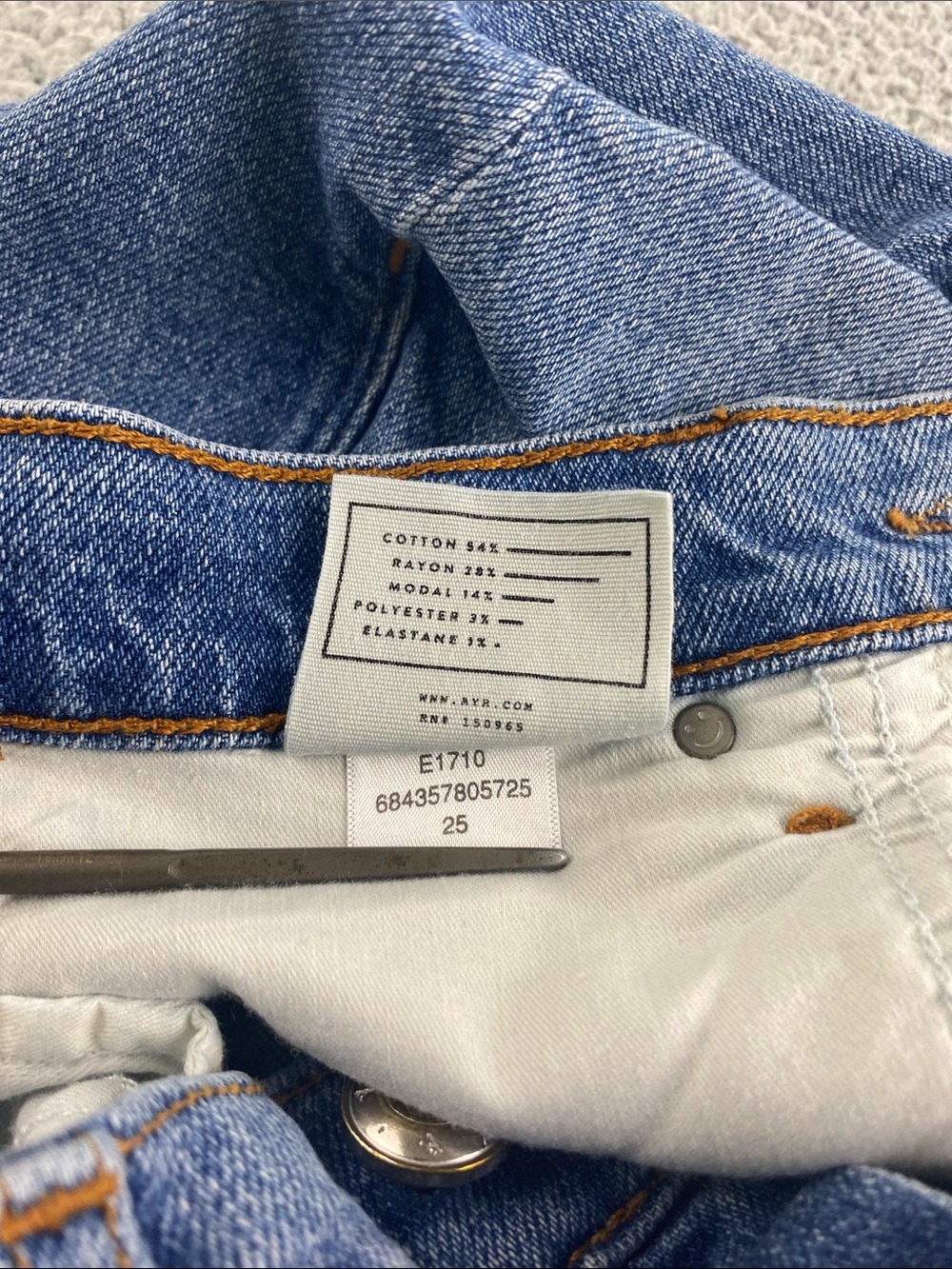 AYR The Yes Yes Yes Straight Ankle Cropped Women's High Rise Jeans  | Size:  25 - Picture 12 of 14